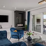 Luxury Wellness & Depaja Villa Zadar
