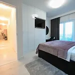Villa Luxury Wellness & Depaja *