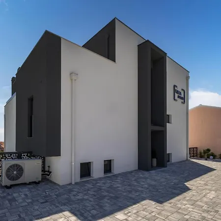 Luxury Wellness & Depaja Villa *