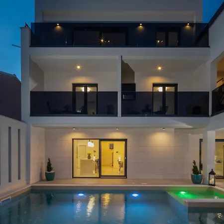 Luxury Wellness & Depaja Villa Zadar