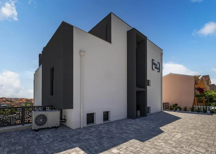 Luxury Wellness & Depaja Villa *